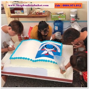 Bánh Sinh Nhật Cuốn Sách - RT08